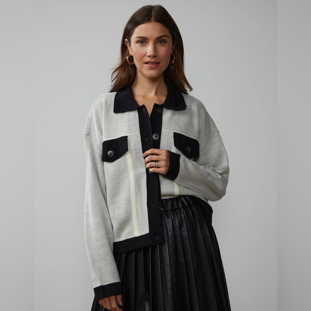 🛍️NWT New York & Company XXL Black and Gray Contrast Cardigan